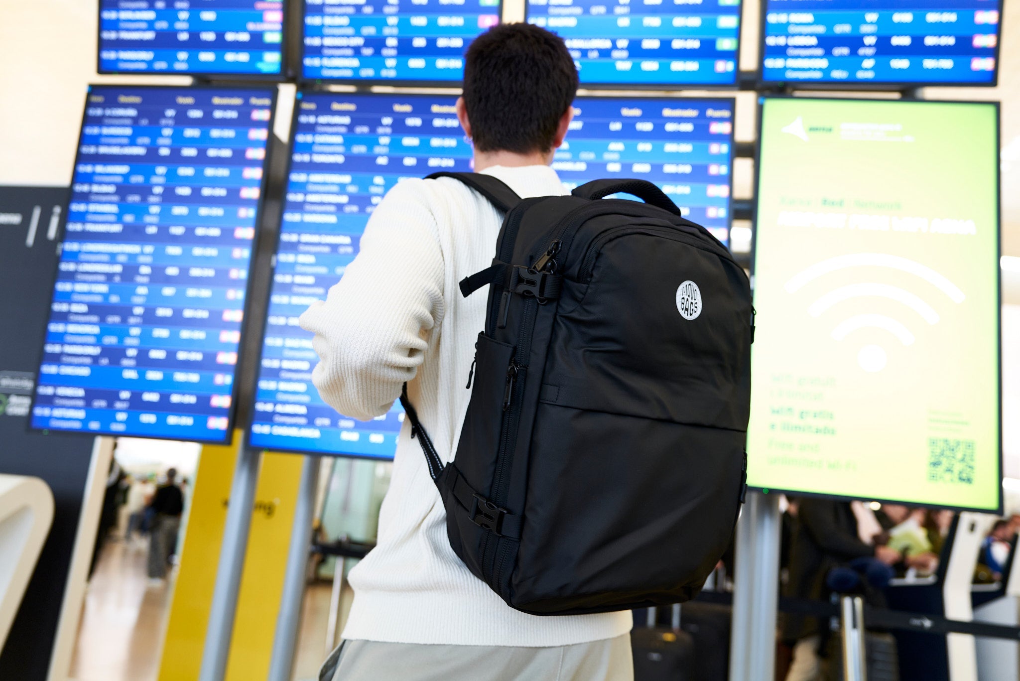 Vacuum Compression Travel Backpack | MOVO BAGSMovo Bags